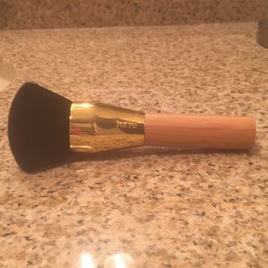 Powder brush